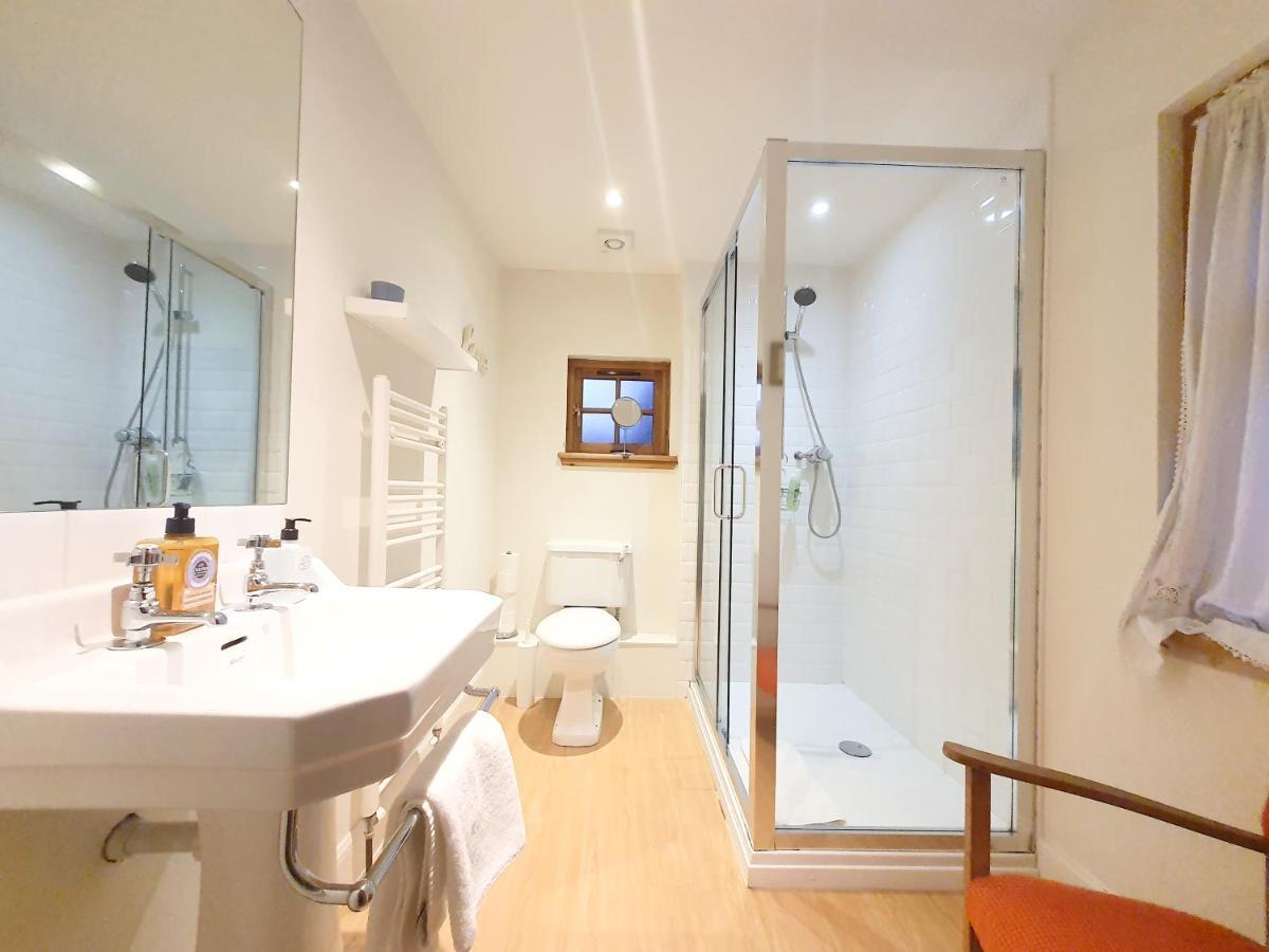 Edinburgh 2-Bedroom Cottage With Parking - Ground Floor Екстериор снимка